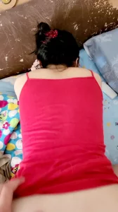 高考完小母狗让我去她家做爱